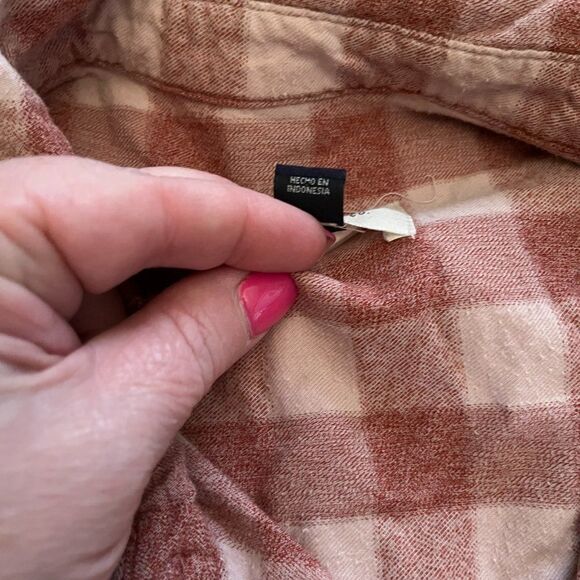 Universal Thread XXL Pinkโ& White Checkered Button Up TopโFlannel - Picture 7 of 12